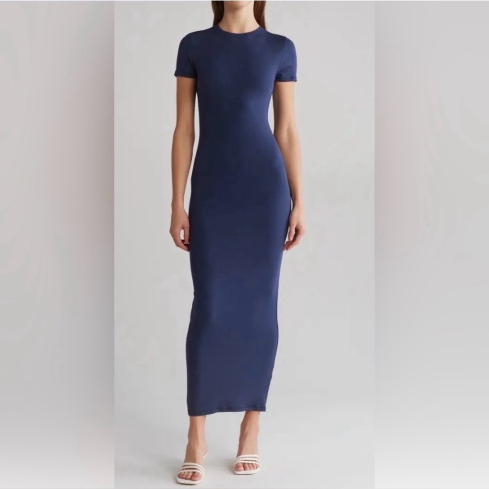 Good American Navy Midi T-shirt Dress